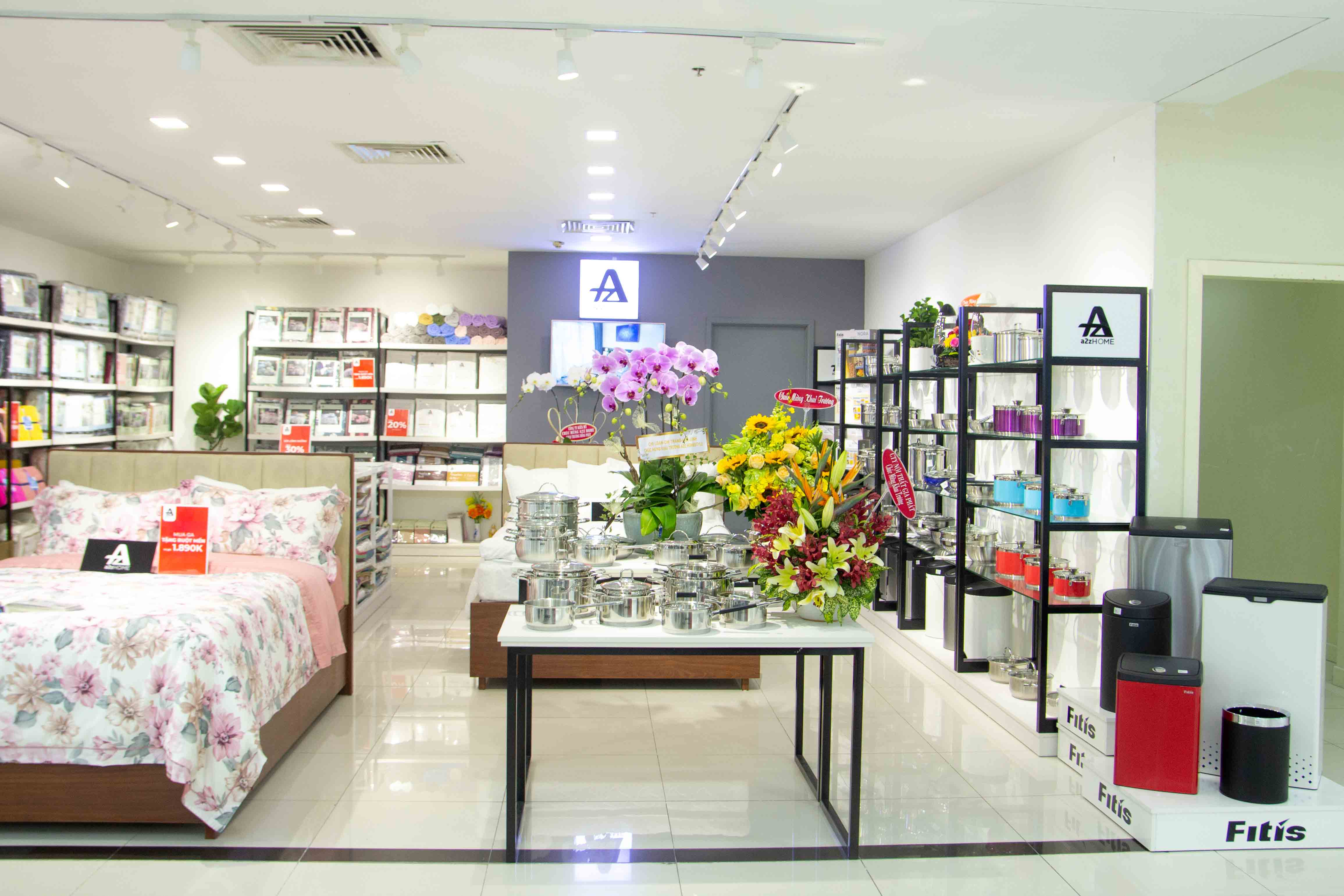 thiet-ke-thi-cong-showroom-a2zhome